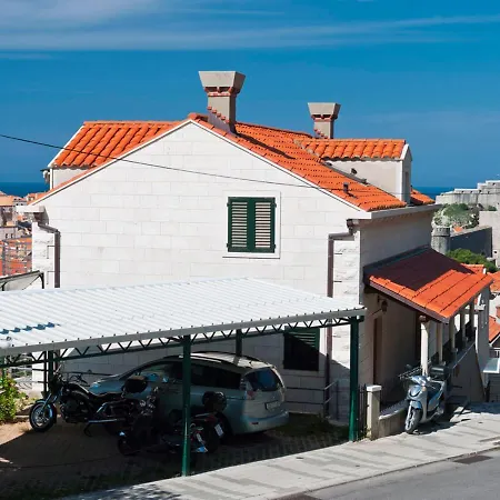 Lora Sea & Oldtown View With Parking Apartment *