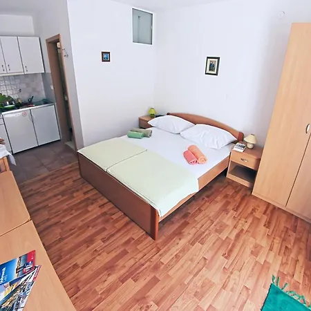 Apartment Lora Sea & Oldtown View With Parking