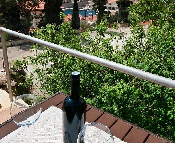 Lora Sea & Oldtown View With Parking Dubrovnik